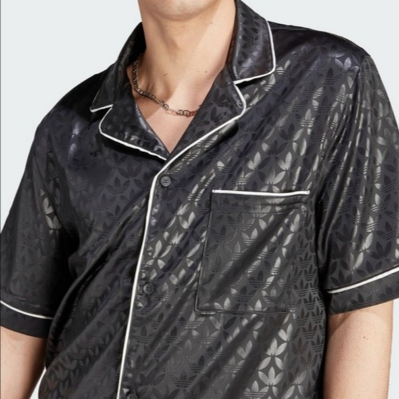 Adidas Graphics Monogram Shirt. Trefoil All Over Print. Black. New With Tags. - Picture 9 of 16